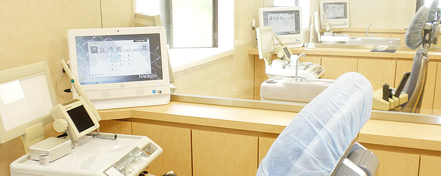 世田谷区経堂の歯医者、赤松歯科医院 | 駐車場完備。院内もベビーカー・車椅子で安心してご来院いただけるバリアフリーに対応しております。